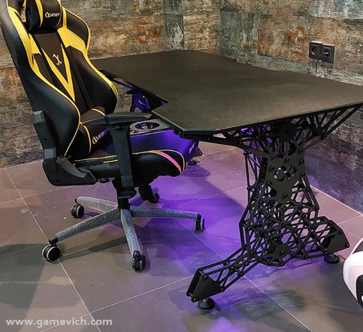 میز گیمینگ آلفا